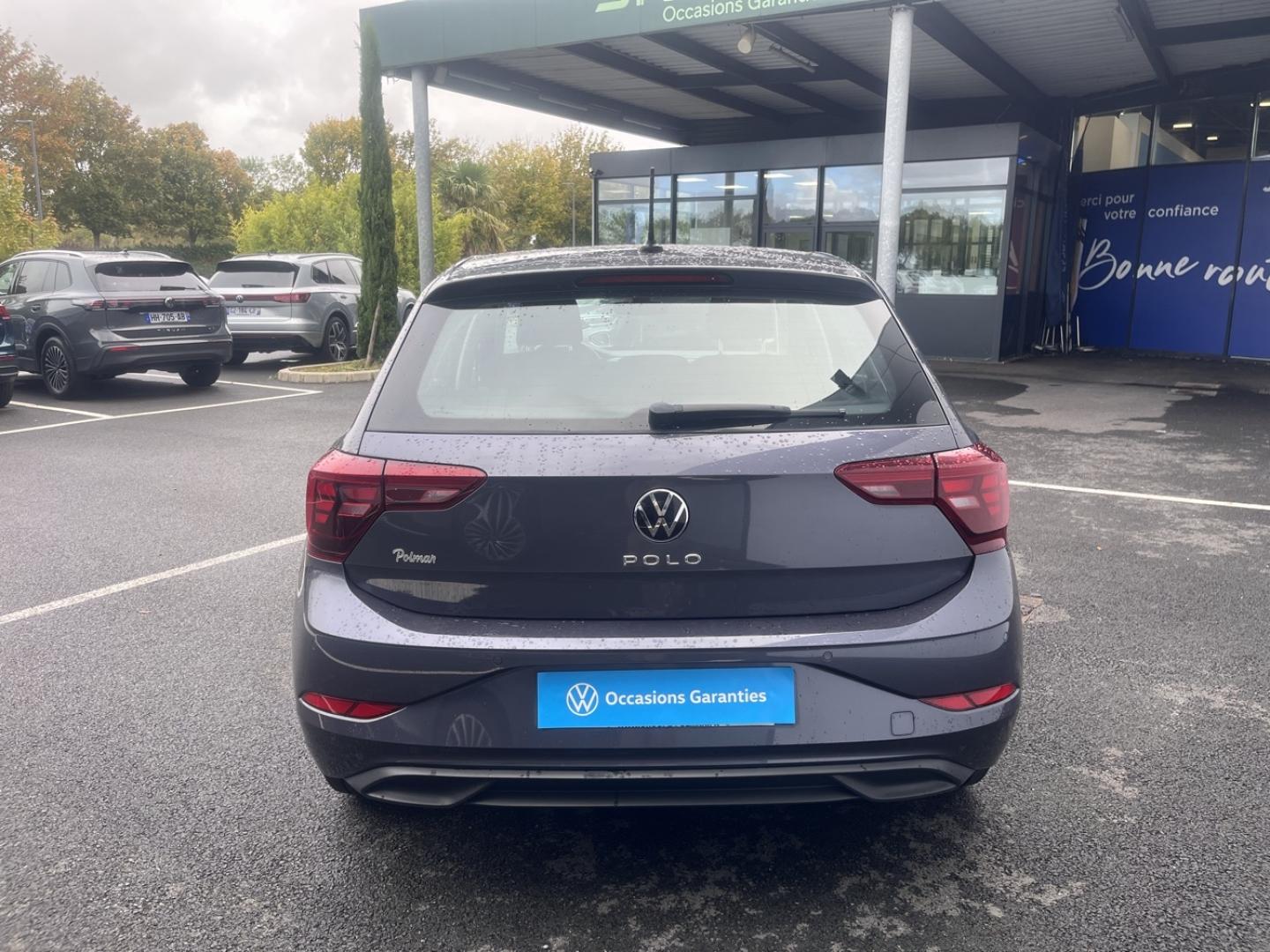VOLKSWAGEN Polo