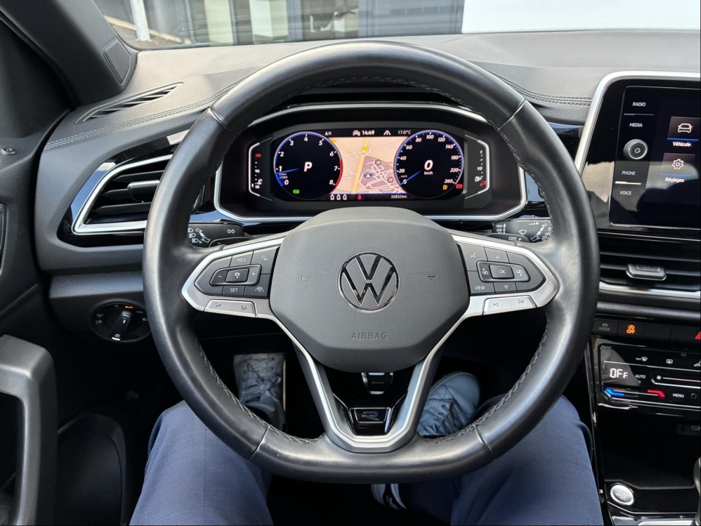VOLKSWAGEN T-Roc