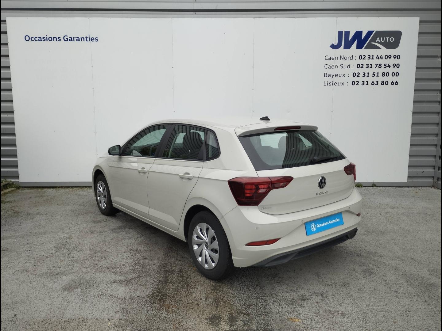 VOLKSWAGEN Polo