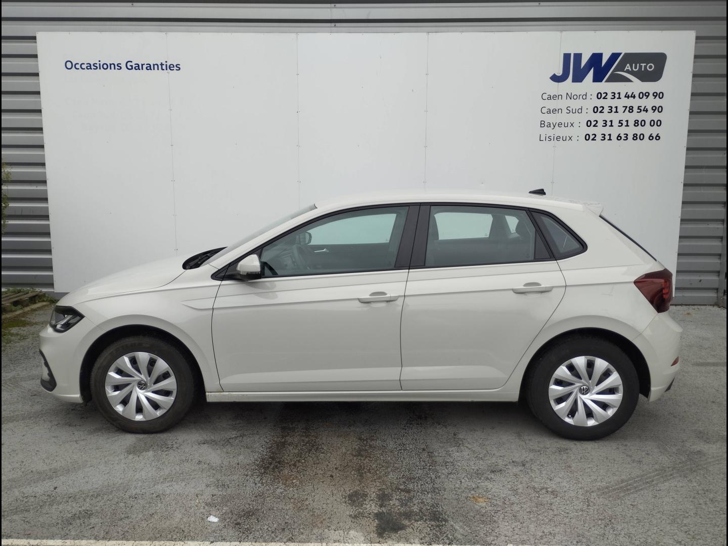 VOLKSWAGEN Polo
