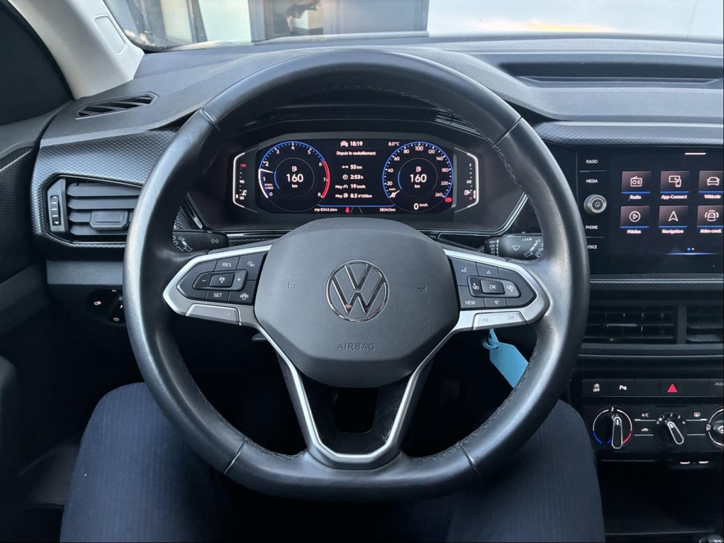 VOLKSWAGEN T-Cross