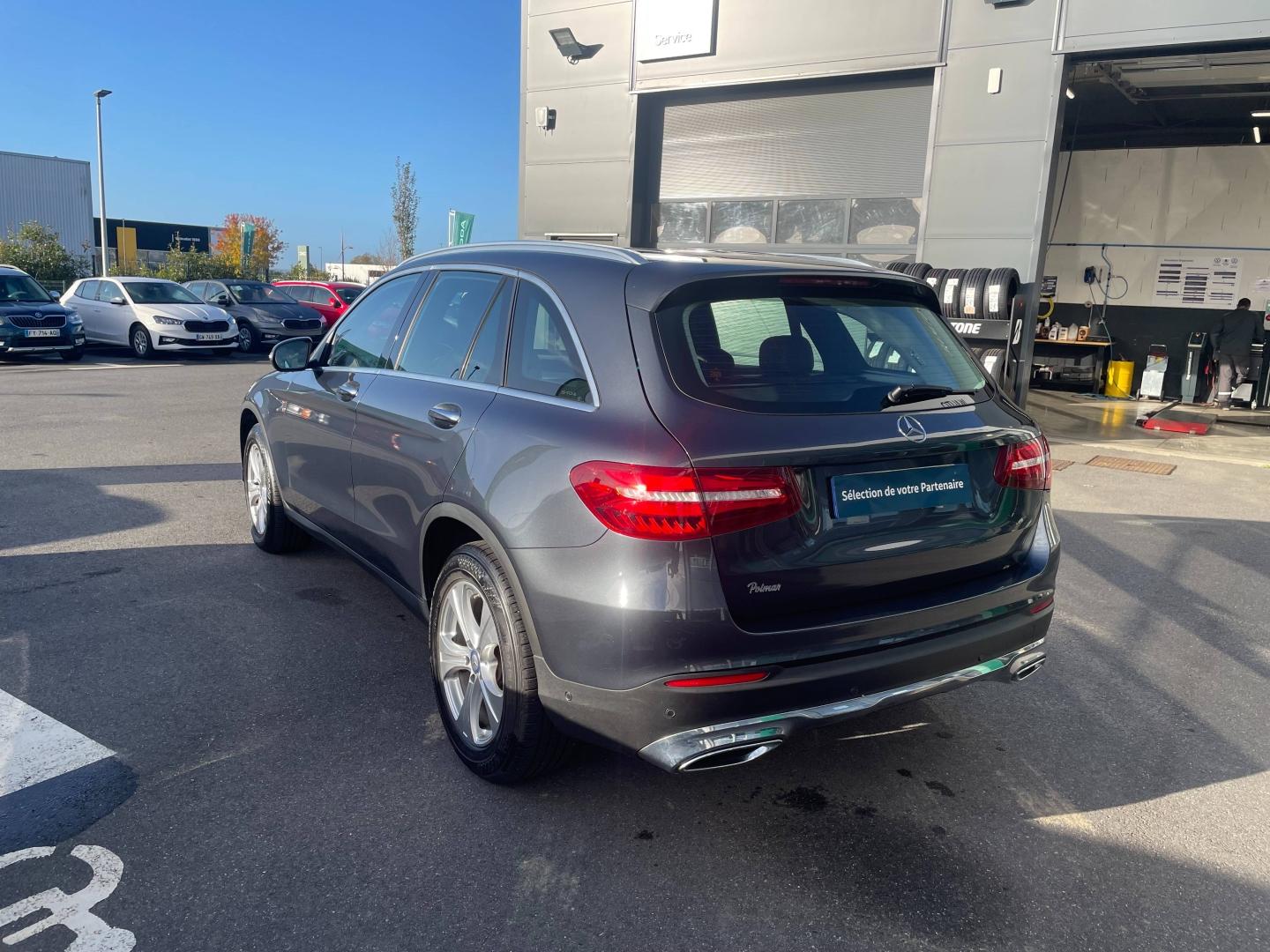 MERCEDES-BENZ GLC