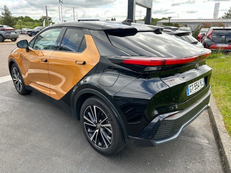 TOYOTA – C-HR