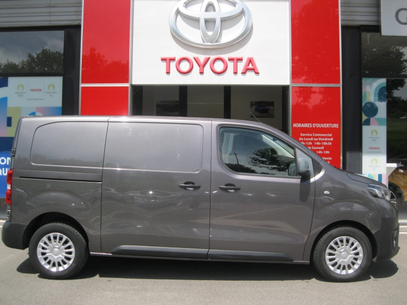 TOYOTA – PROACE