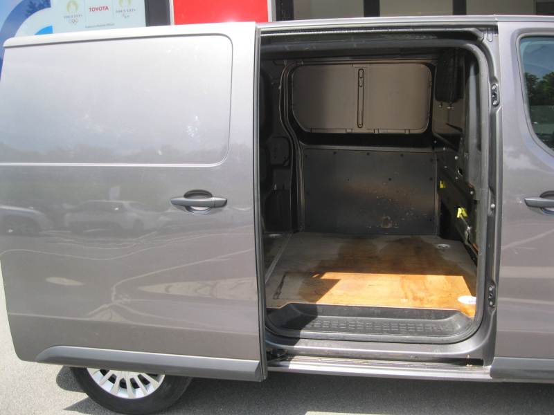 TOYOTA – PROACE