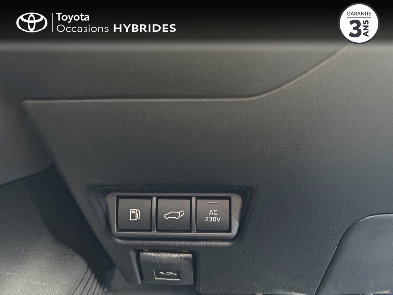 TOYOTA – Prius Rechargeable