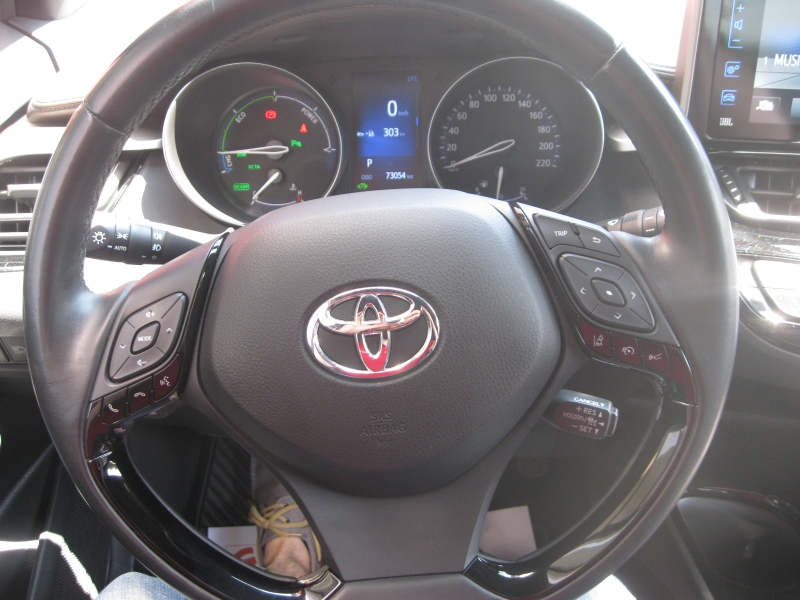 TOYOTA – C-HR