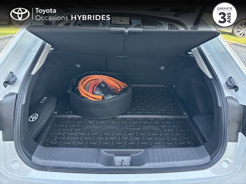 TOYOTA – Prius Rechargeable