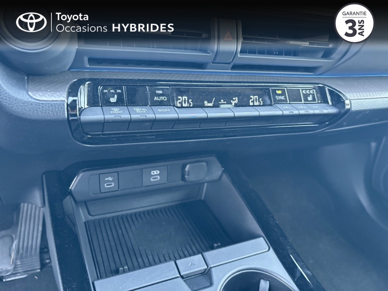 TOYOTA – Prius Rechargeable