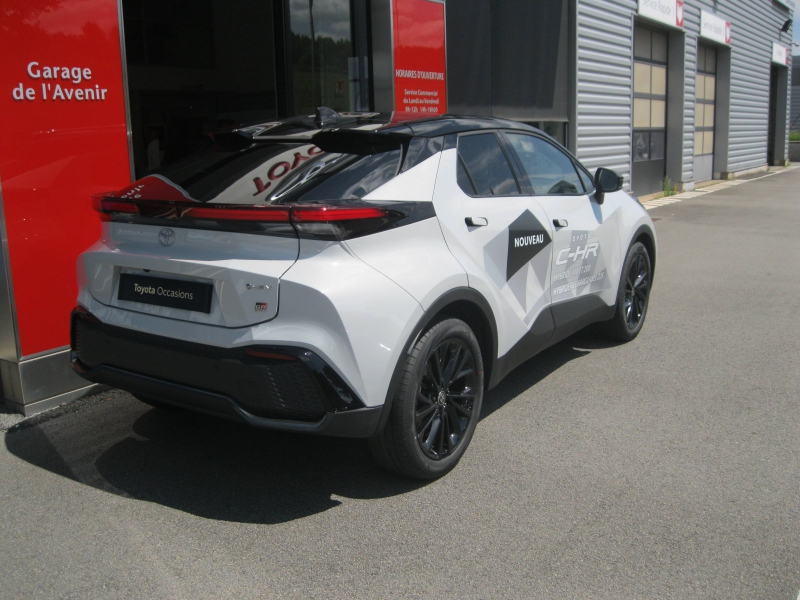 TOYOTA – C-HR