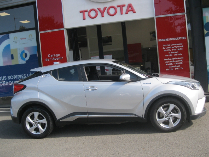 TOYOTA – C-HR