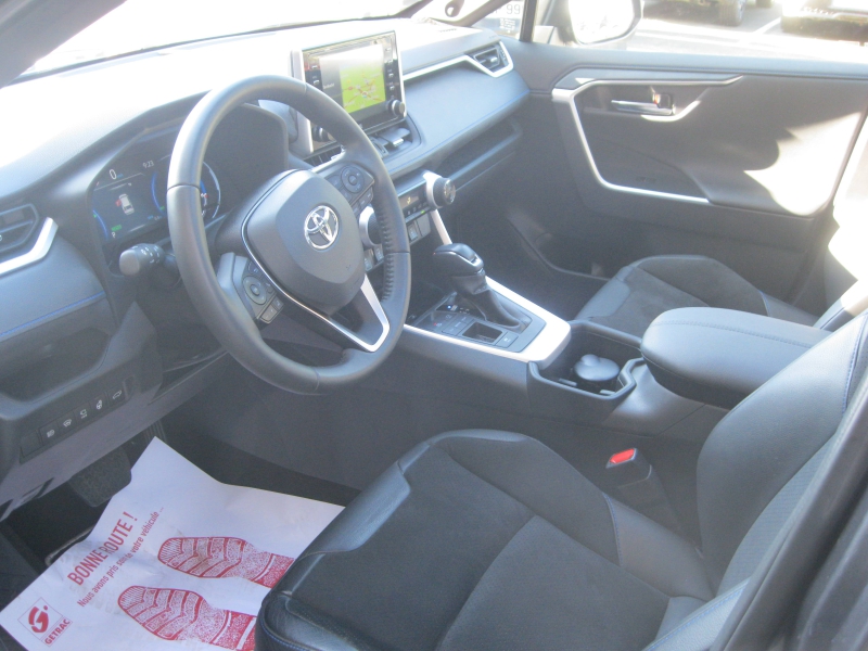 TOYOTA – RAV4