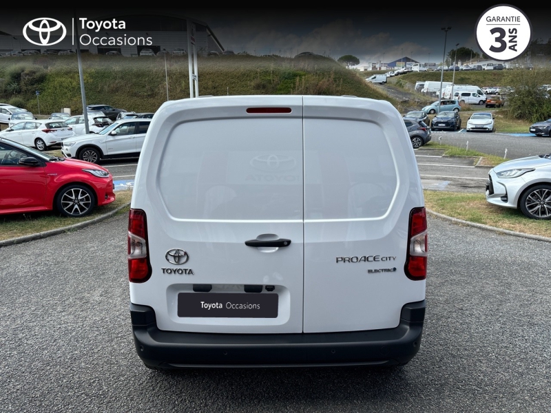 TOYOTA – PROACE CITY