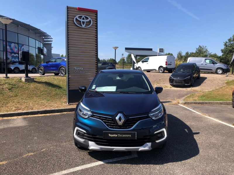 RENAULT – Captur