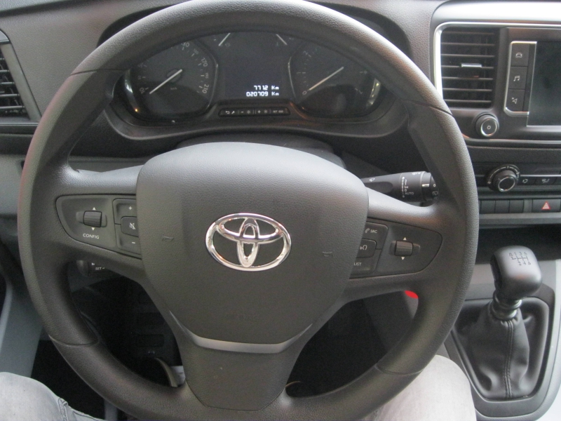 TOYOTA – PROACE Combi