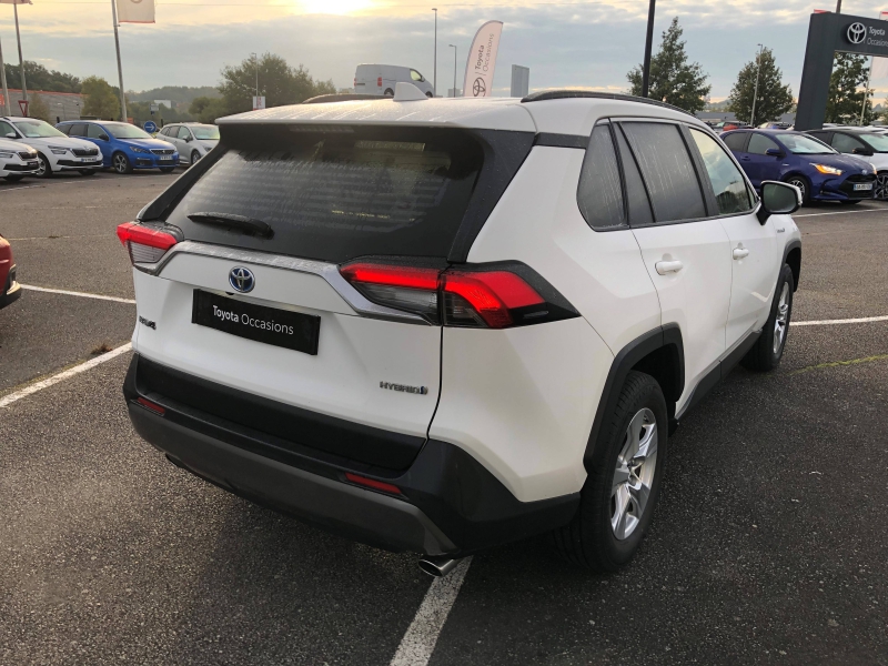 TOYOTA – RAV4