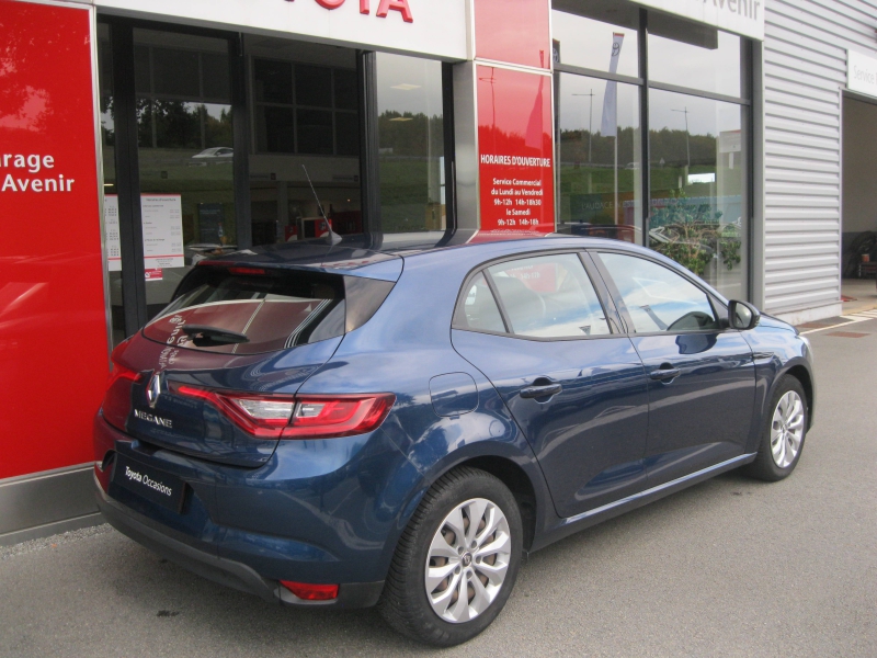 RENAULT – Megane