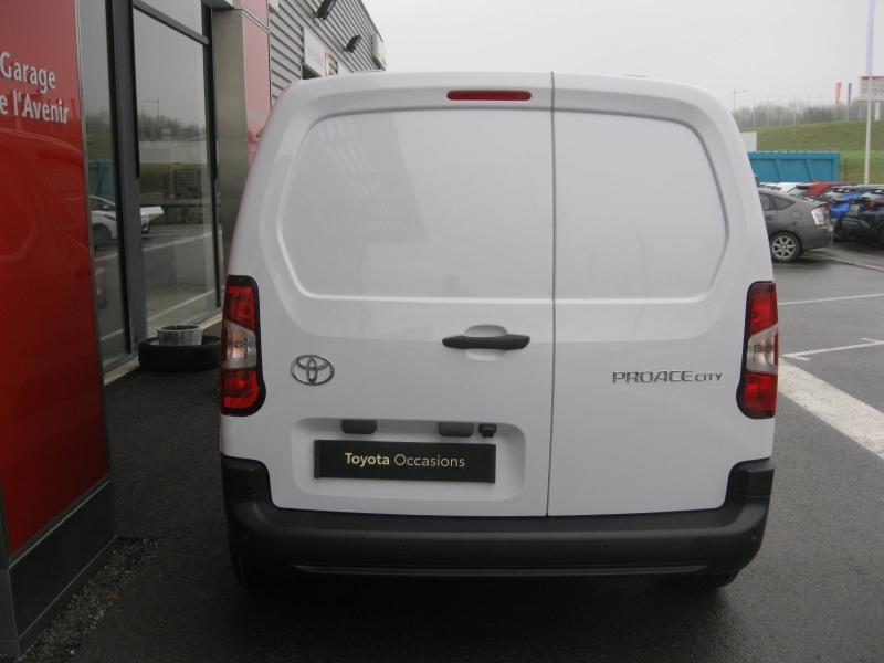 TOYOTA – PROACE CITY