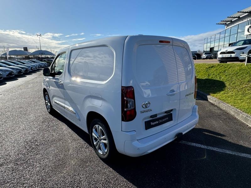 TOYOTA – PROACE CITY