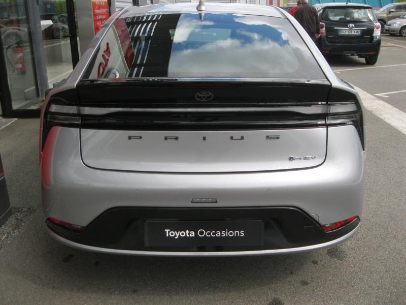 TOYOTA – Prius Rechargeable