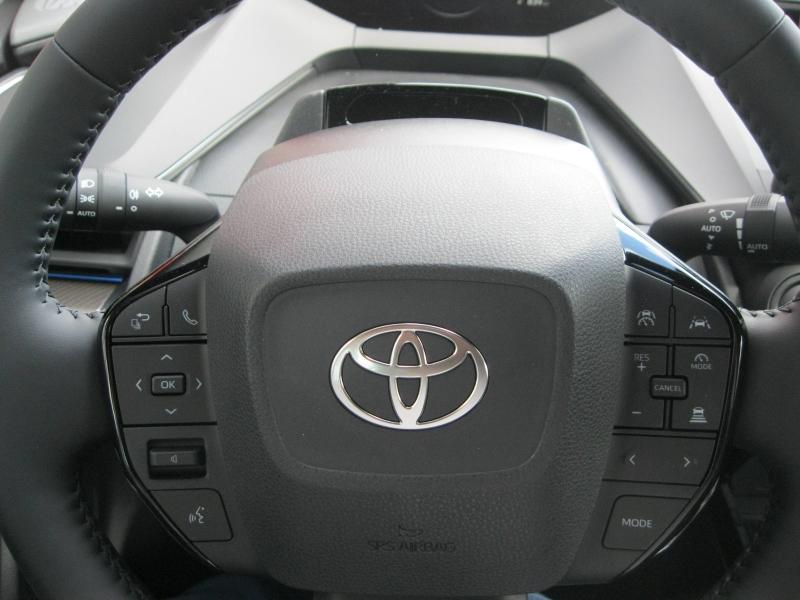 TOYOTA – Prius Rechargeable