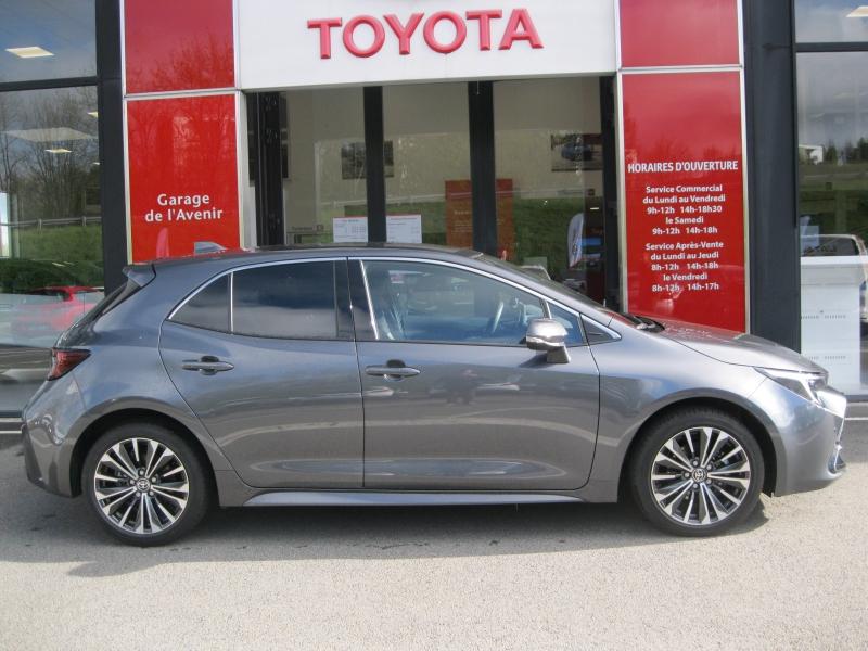 TOYOTA – Corolla