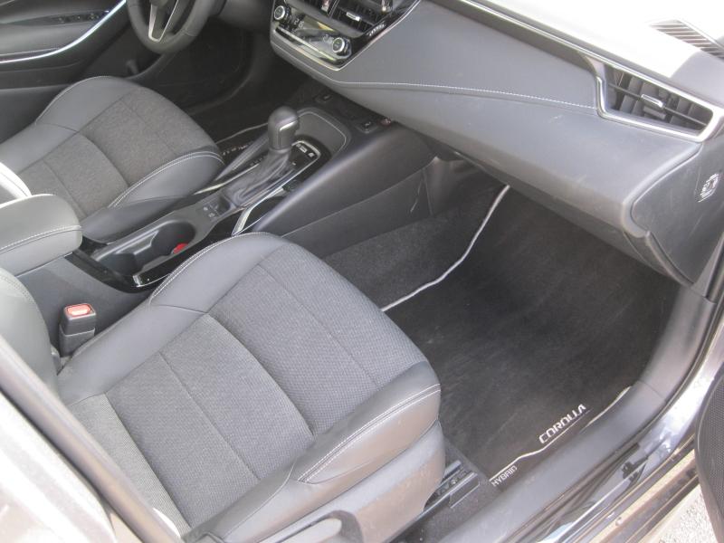TOYOTA – Corolla