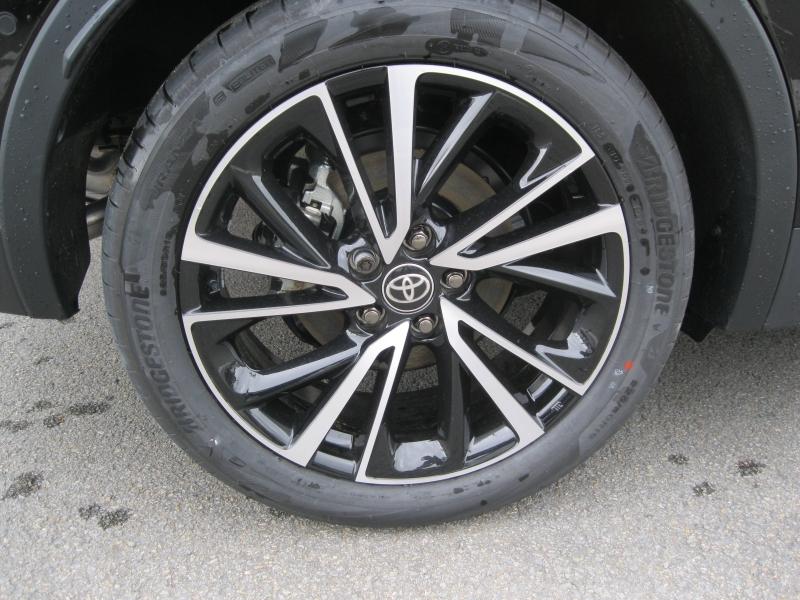 TOYOTA – C-HR