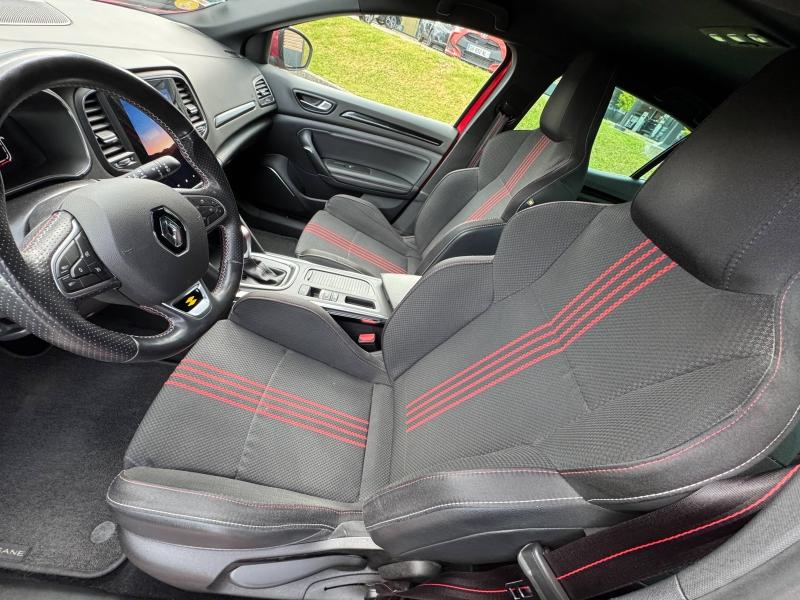 RENAULT – Megane