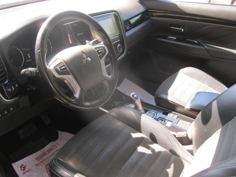 MITSUBISHI – Outlander