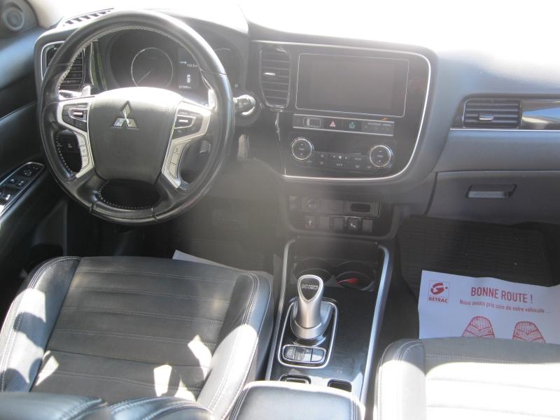 MITSUBISHI – Outlander
