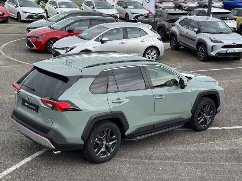 TOYOTA – RAV4