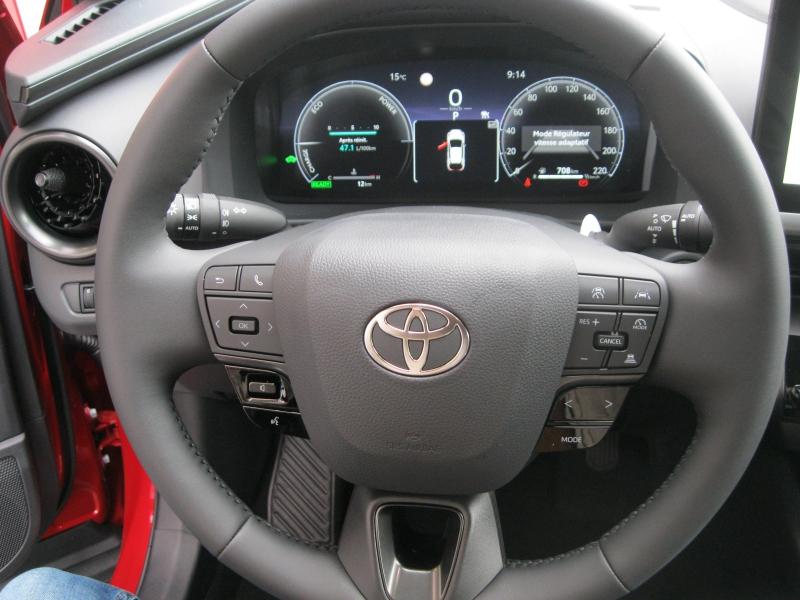 TOYOTA – C-HR