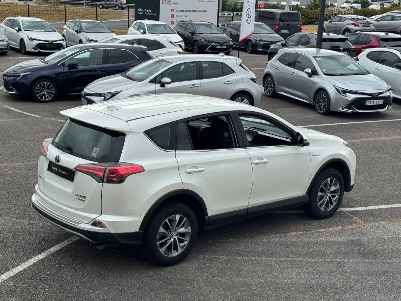 TOYOTA – RAV4