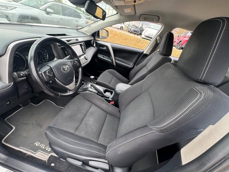TOYOTA – RAV4
