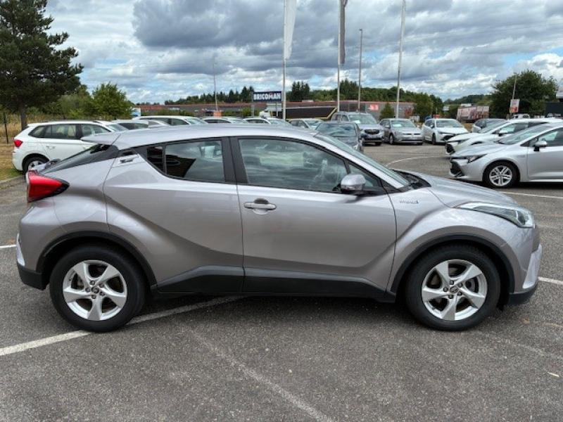TOYOTA – C-HR