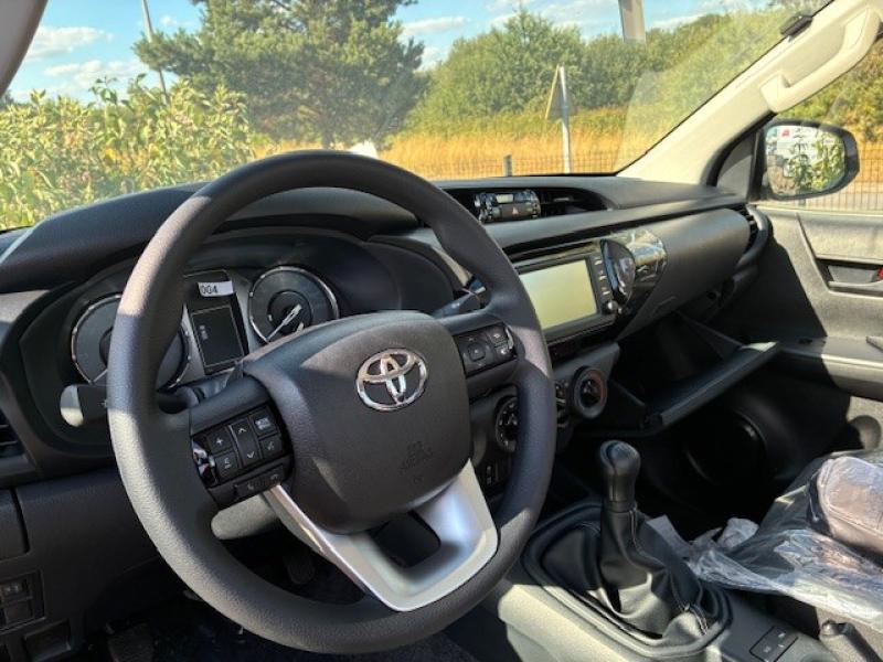 TOYOTA – Hilux