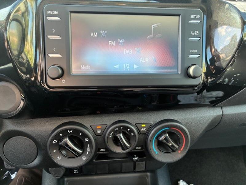 TOYOTA – Hilux