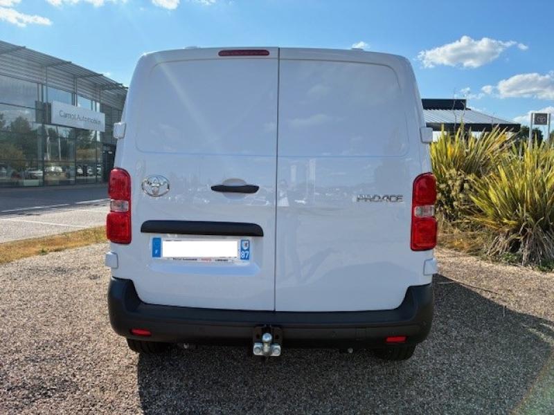 TOYOTA – PROACE
