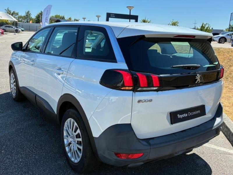 PEUGEOT – 5008