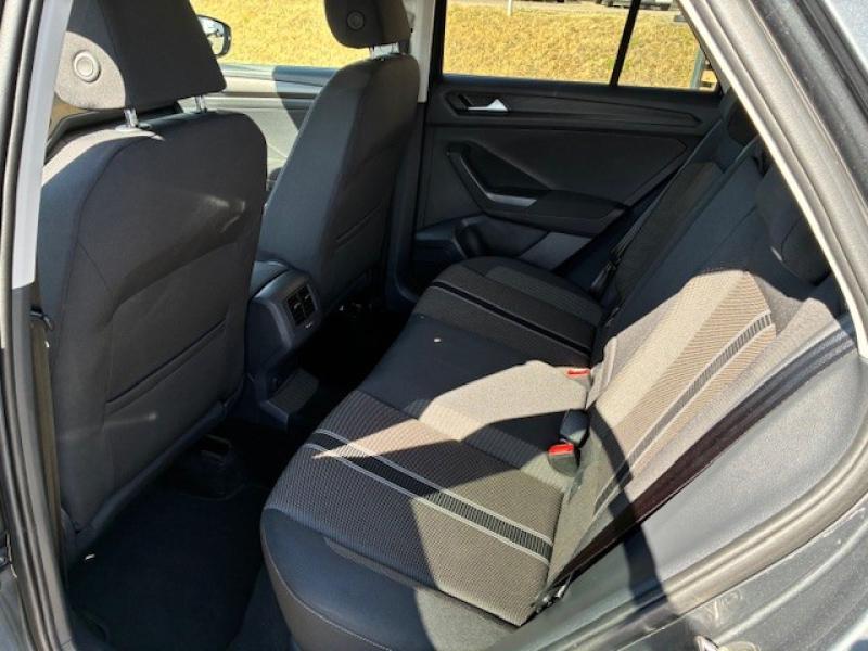VOLKSWAGEN – T-Roc