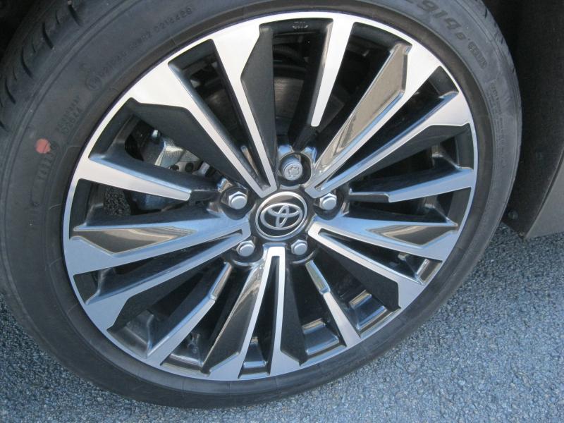 TOYOTA – Corolla Touring Spt