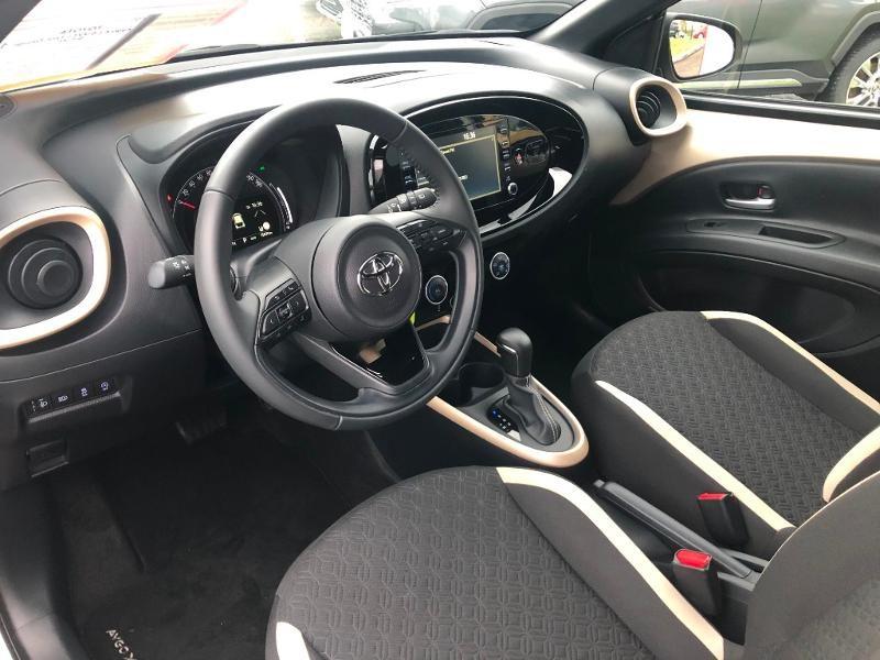 TOYOTA – Aygo X