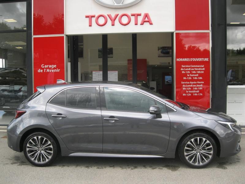 TOYOTA – Corolla