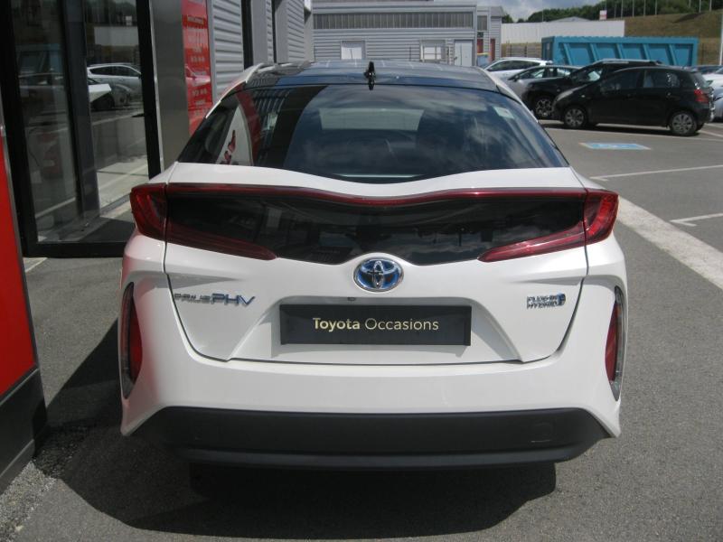 TOYOTA – Prius Rechargeable