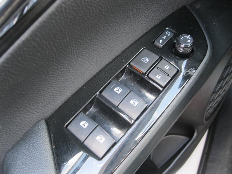TOYOTA – Prius Rechargeable