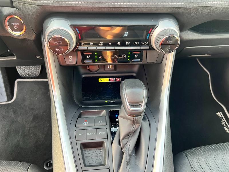 TOYOTA – RAV4