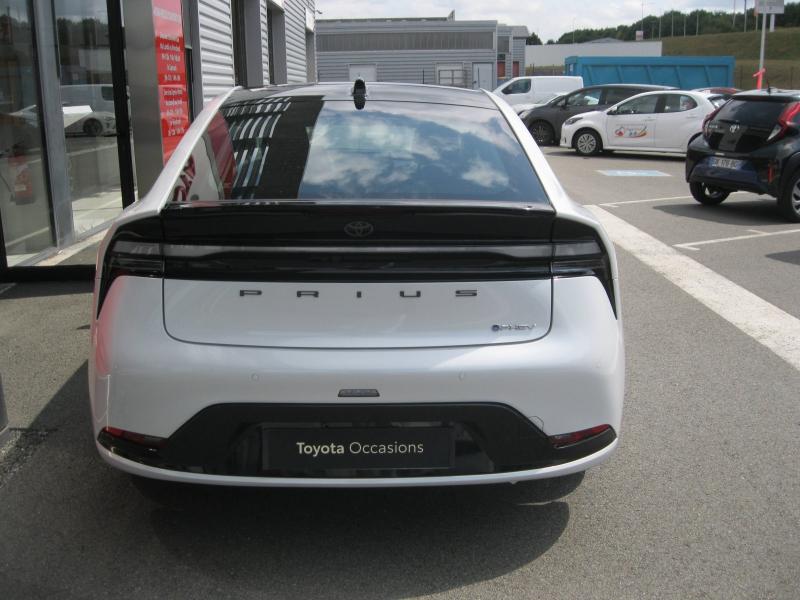 TOYOTA – Prius Rechargeable