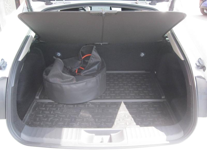 TOYOTA – Prius Rechargeable
