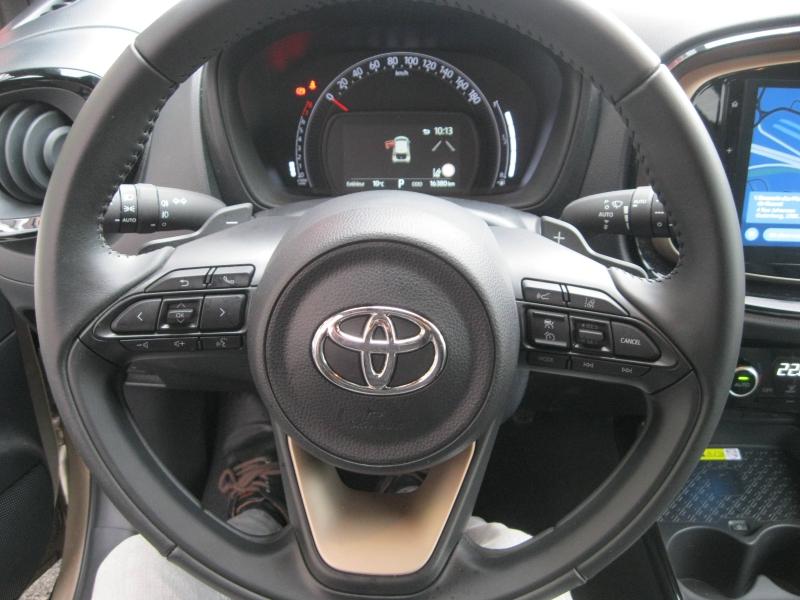 TOYOTA – Aygo X